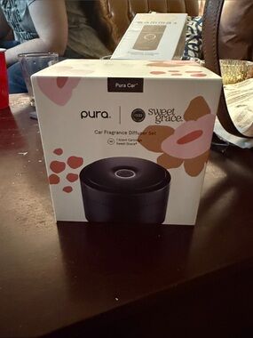 Pura Car Sweet Grace Black Car Fragrance Diffuser